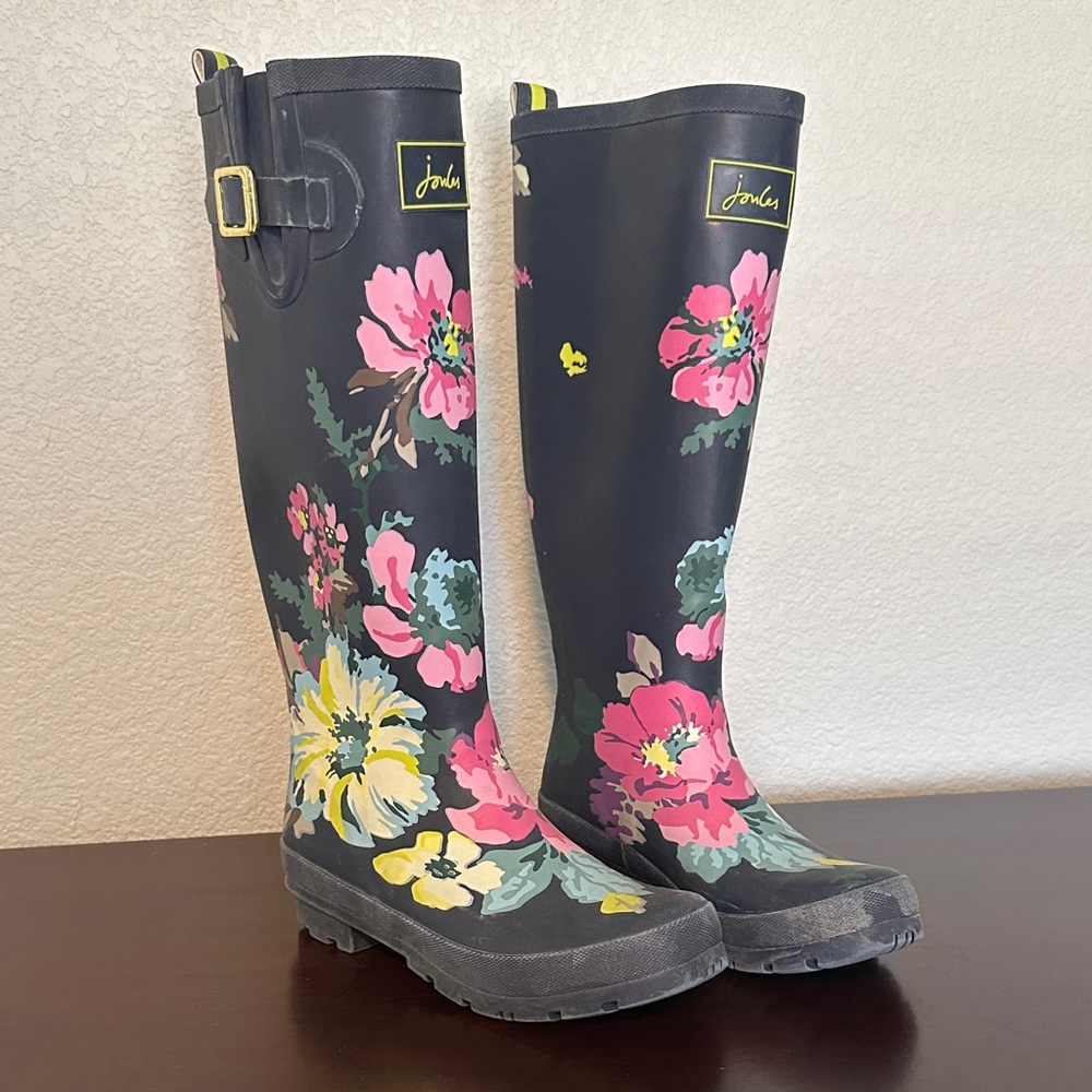 Joules women’s floral rain boot size 8